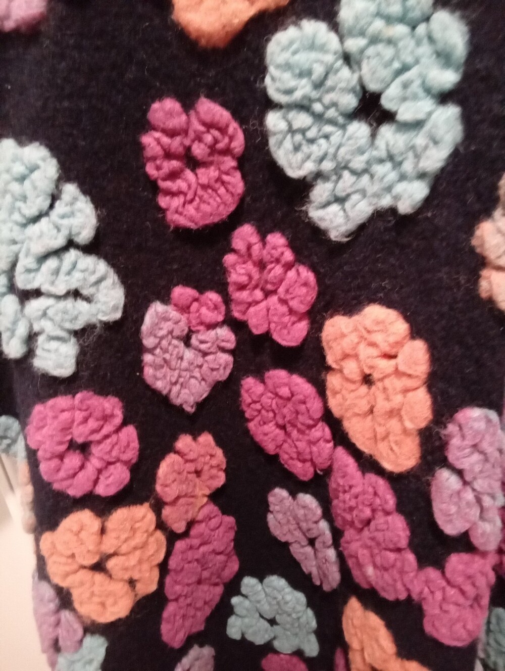 Chunky Flowers Wool Embroidered Ruana Wrap. One Size. Boho Chic Vibe Colorful - Picture 7 of 10